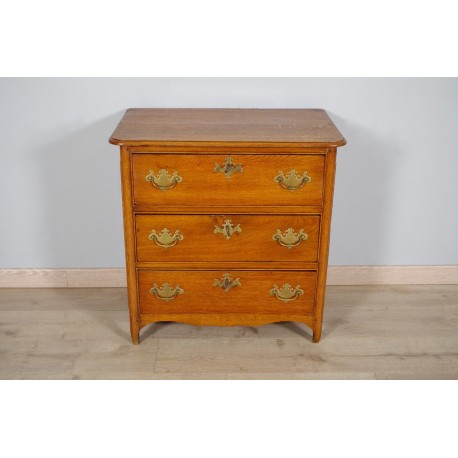 Louis XIV chest of drawers