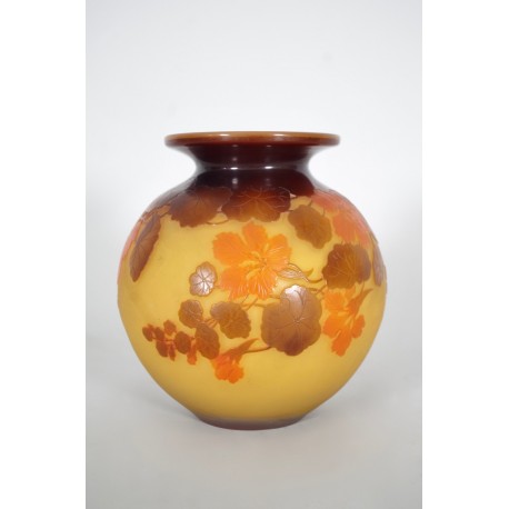 Emile Gallé: Vase with nasturtiums