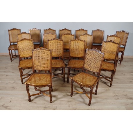Eighteen Regency-style chairs