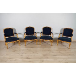 Four Louis XV-style armchairs à la reine