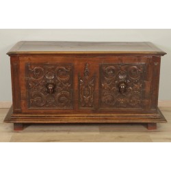 Renaissance period chest